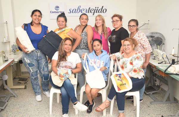 “Palabras vivas”: Emprendimiento local que transforma vidas a través de la confección