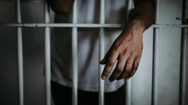Riña en Estación de Policía dejó a un interno herido con puñal