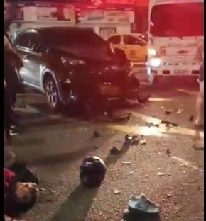 Fuerte choque dejó dos heridos en la Carrera 27 de Bucaramanga