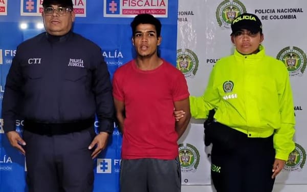 Trato de vengarse de su ex robándola pero acabó preso