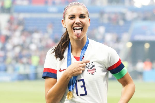 Alex Morgan anunció su retiro