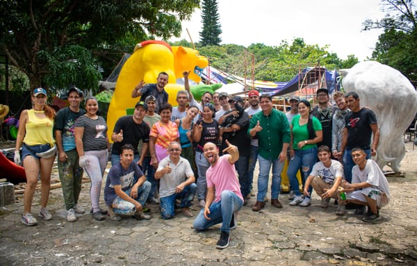 El trabajo detrás de las carrozas en la Feria Bonita de Colombia
