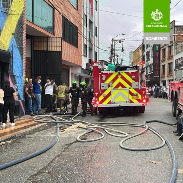 Investigan causas de incendio que dejó pérdidas millonarias en Bucaramanga
