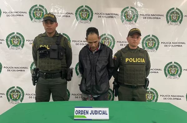 Con 23 anotaciones judiciales hombre caminaba tranquilamente por Bucaramanga