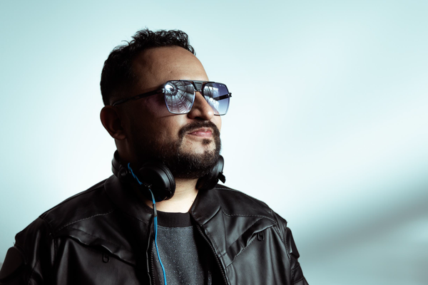 DJ GrooveBack: El talento colombiano que conquista la escena electrónica internacional