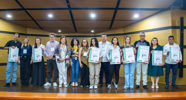 Embajada de México en Colombia honró a firmantes del Acuerdo de Paz en Ulibro 2024