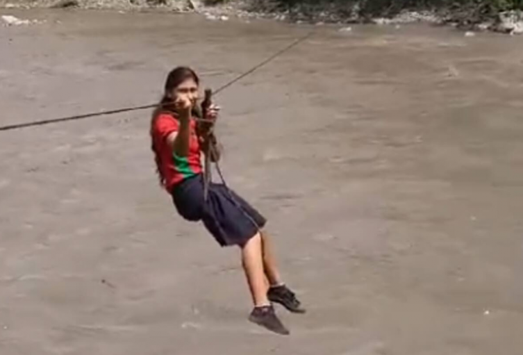 Invías comienza estudios para puente peatonal en el río Chicamocha