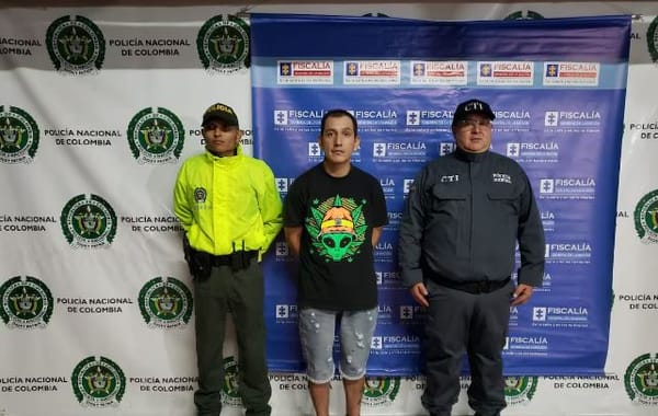 A cuchillo casi mata a su pareja en Villa Helena