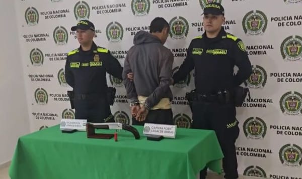 A 'Cristian' lo sorprendieron armado en Floridablanca