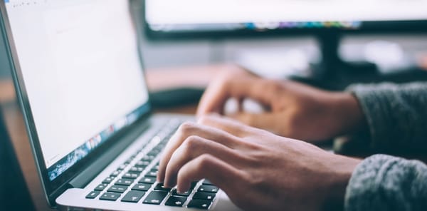 AvanzaTEC lanza 200 becas para estudiar inglés en alianza con Cambridge