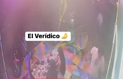 Le demoraron la comida y 'levantó' el restaurante a patadas