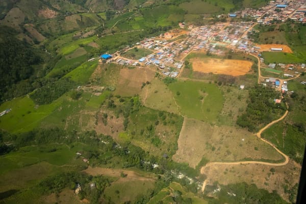 Más de 800 hogares de El Plateado se benefician con conexión a internet