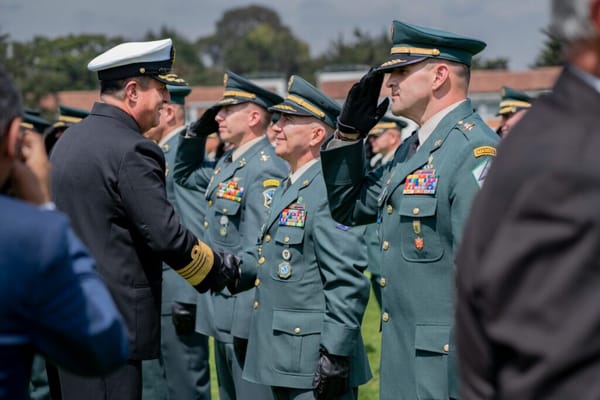 Historiador santandereano alcanza rango de coronel en el Ejército Nacional
