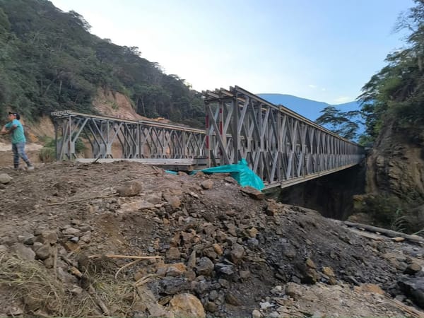 VIDEO. Puente militar sobre el río Congreso restablece comunicación en San Andrés (S)