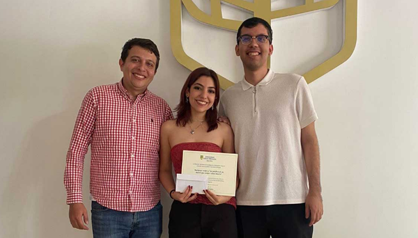 Estudiantes de Derecho de la UNAB ganan reconocimiento internacional