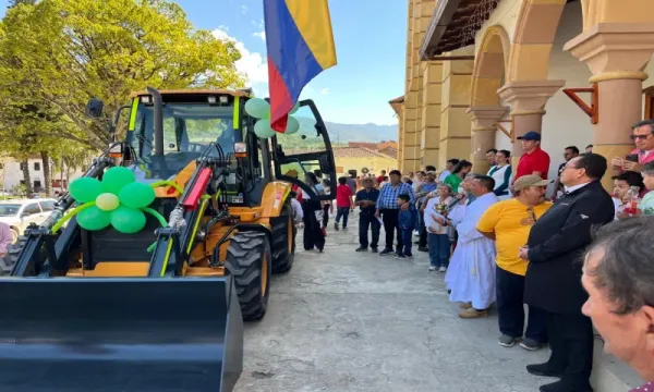 Onzaga fortalece su infraestructura vial y gestiona mejoras en el suministro de agua