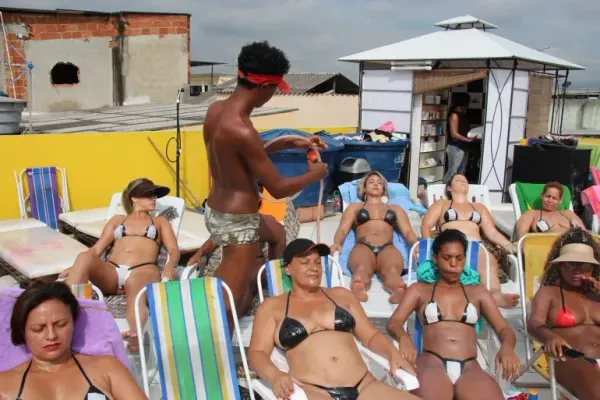 Río de Janeiro en alerta por ola de calor mientras avanzan las fiestas previas al Carnaval