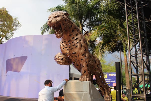 Bucaramanga estrenó primer monumento en honor al deporte y al Atlético Bucaramanga