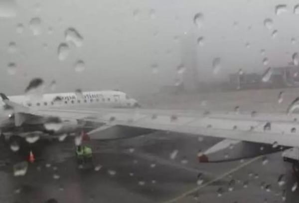 Lluvias torrenciales causan retrasos y cancelaciones en el aeropuerto de Bucaramanga
