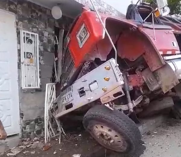 VIDEO: Seguidilla de accidentes en Bucaramanga deja cuatro heridos