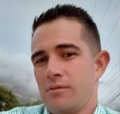 Falleció hombre arrollado por un camión que se rodó