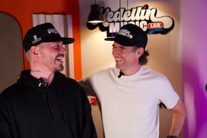 Fico ft J Balvin en el primer estudio musical público dé Medellín