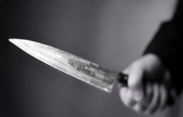 Menor de 14 años asesinó a su vecino a cuchilladas en Girón