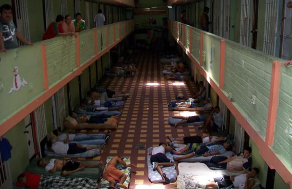 ÚLTIMA HORA: Se agrava crisis sanitaria en La Modelo desde donde trasladaron tres internos en estado crítico al HUS
