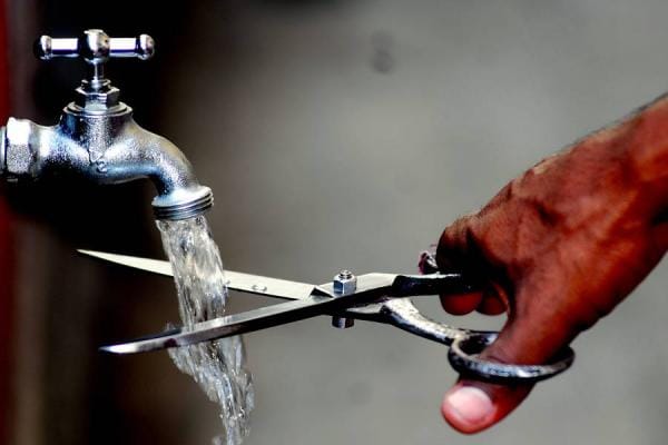 100 barrios se quedarán sin agua por varias horas este sábado