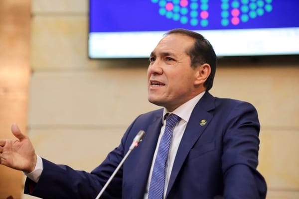 Antonio Sanguino llega al Ministerio del Trabajo tras la renuncia de Gloria Inés Ramírez