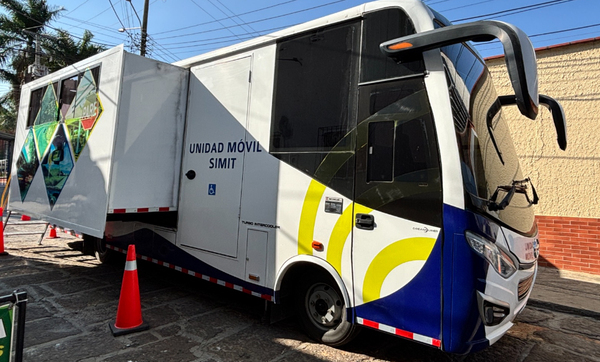 Unidad Móvil del SIMIT capacitó a estudiantes en San Gil