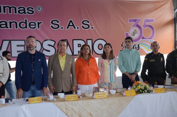 CELEBRAN 35 AÑOS de la empresa Espumas Santander