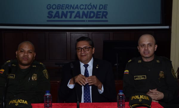 CELEBRAN 35 años de la Asociación de Oficiales en Retiro de la Policía Nacional en Santander
