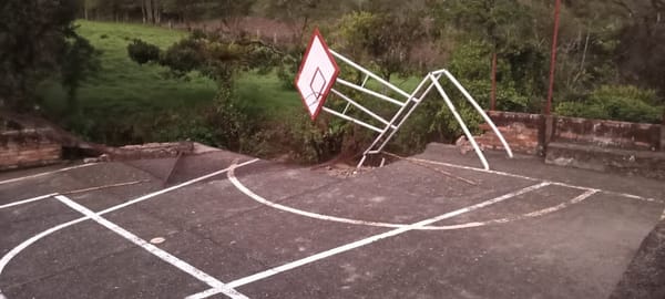 Fuerte aguacero en Onzaga