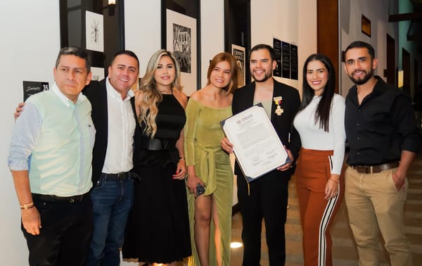 Condecoración a Edwin Jaimes por su aporte a la música y el audiovisual nacional