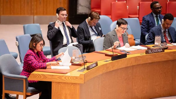 Canciller pide a comunidad internacional 'no soltar de la mano a Colombia' en la búsqueda de la paz