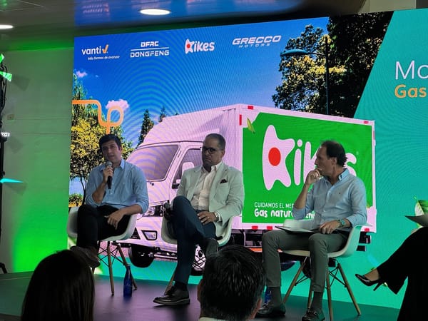 En Bucaramanga y su Área Metropolitana ruedan desde este 28 de abril 30 camiones a gas natural vehicular