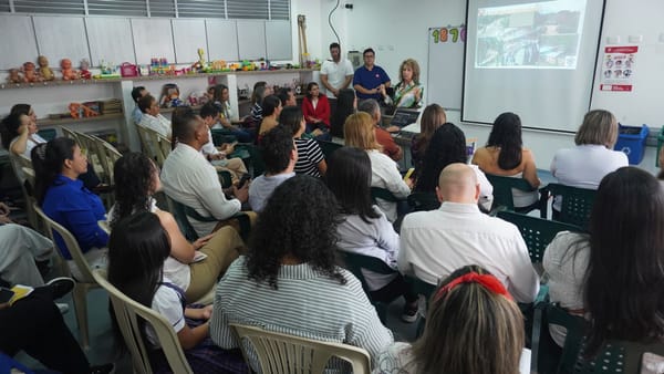 Regiones y sector privado rediseñan la educación media en Colombia