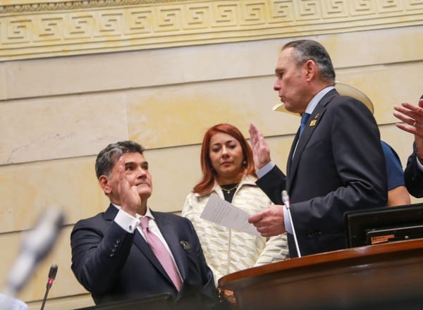 Un santandereano integra la defensa contra la demanda de nulidad electoral al Procurador Gregorio Eljach. Le contamos cuál será su estrategia