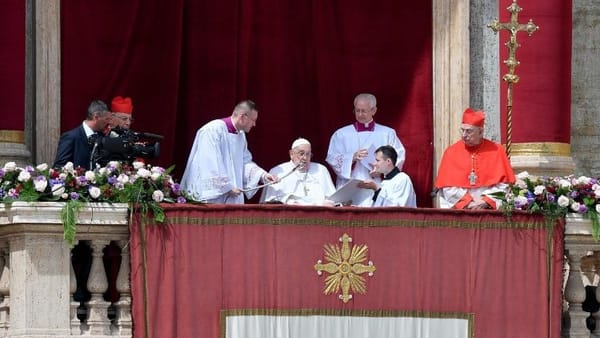 (FOTOS): El último mensaje del Papa durante el Domingo de Pascua: ¡No más estruendos de armas!