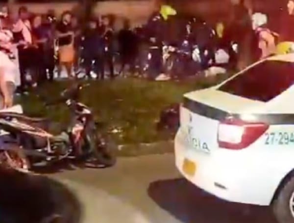 Impactante enfrentamiento en medio de un atraco dejó a un presunto ladrón muerto
