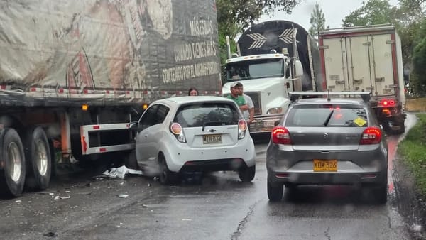 Accidente mantiene 'frenada' la vía San Gil - Bucaramanga