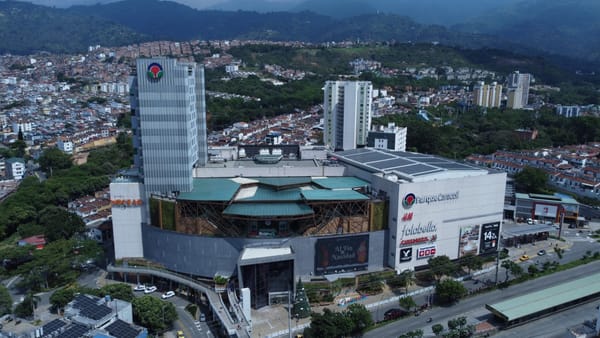 12 años consolidando liderazgo comercial y social en el oriente colombiano