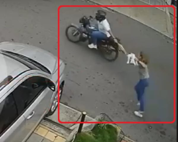 Hay millonaria recompensa por ‘motorata’ que arrastro a mujer