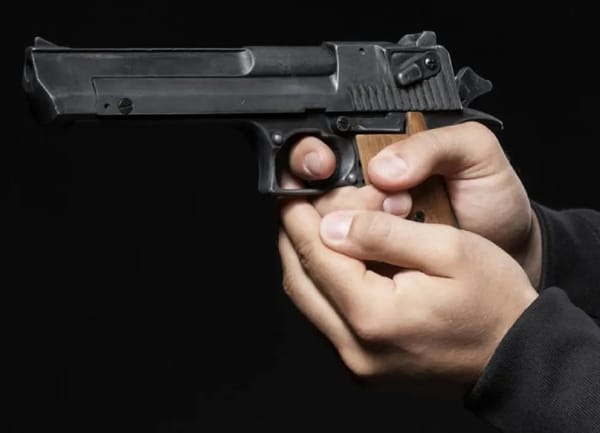 Mujer sigue con vida porque el arma de su verdugo se encasquilló