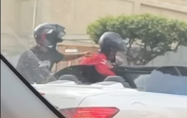 Ocupantes de un carro fueron asaltados en Bucaramanga