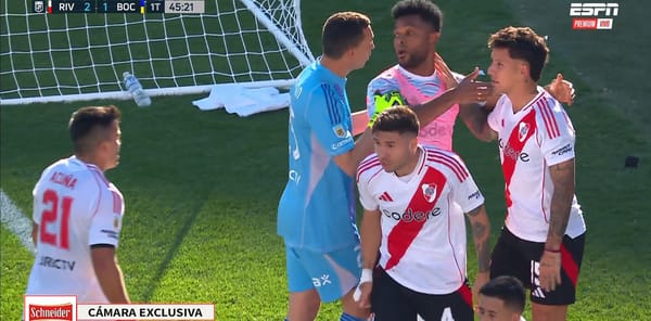 Golpe bajo a Miguel Borja en el Superclásico tendrá consecuencias legales