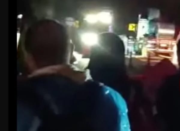 Dos niñas y tres adultos pierden la vida aplastados por un rollo de cable de acero