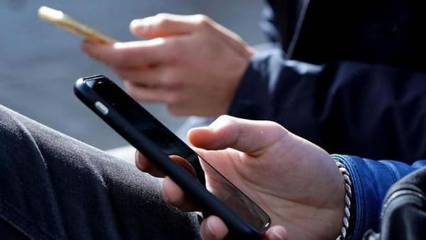 Doce futbolistas en la mira por apostar en webs ilegales
