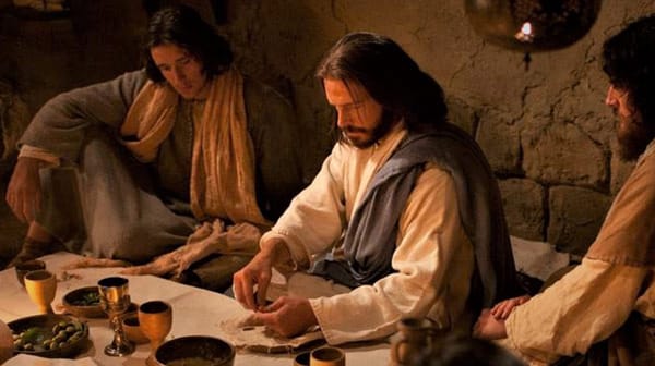 Jueves Santo: cuando el amor sirvió, oró y fue traicionado